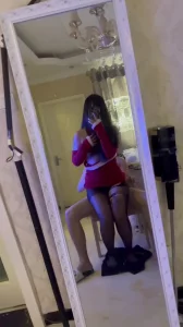 跟騷屄在镜子前面尻屄，交合处近距离拍摄